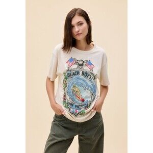 DAYDREAMER LA Band Tee Beach Boys Catch a Wave Graphic Boyfriend flow! Sz M NWOT